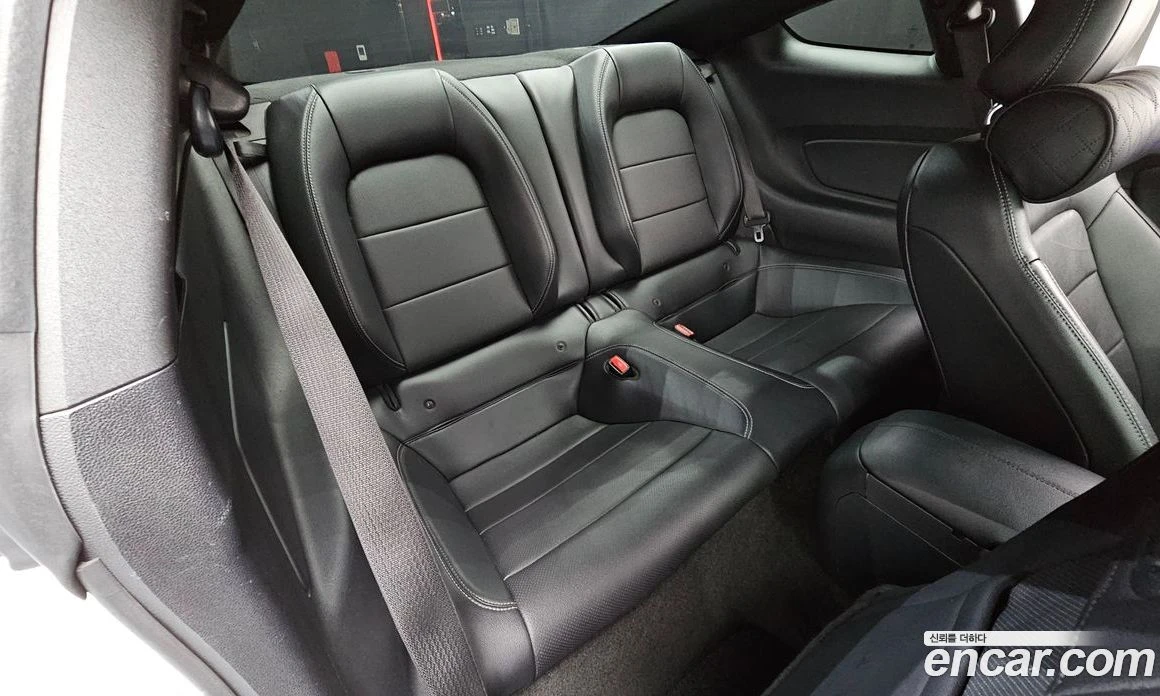 Ford Mustang GT Coupe, снимка 12 - Автомобили и джипове - 56121994