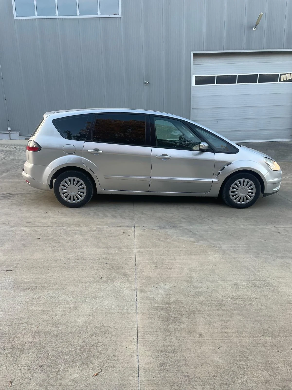 Ford S-Max 2.0, снимка 3 - Автомобили и джипове - 56629644