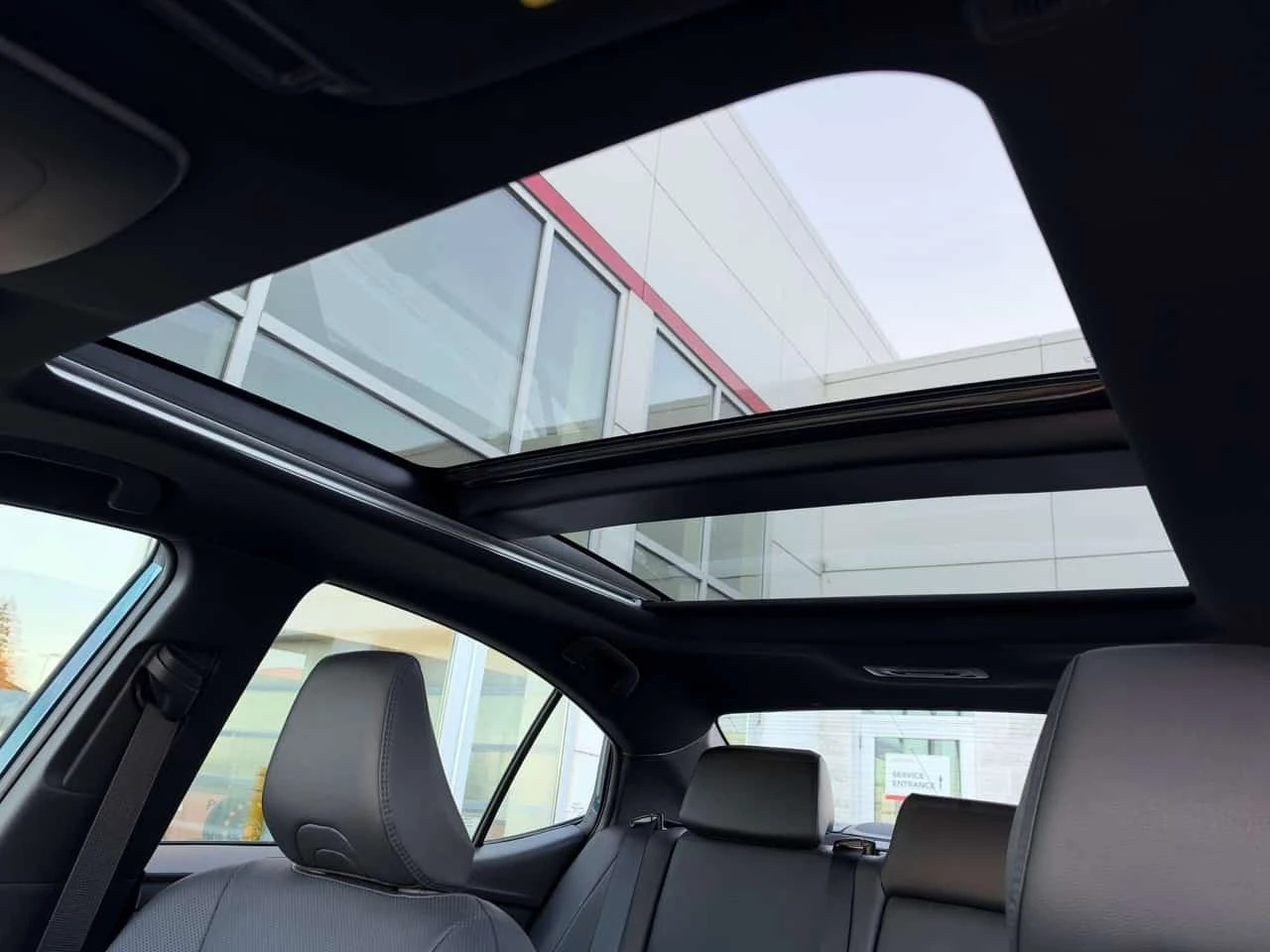 Toyota Camry * 2.5 Hybrid XSE AWD * CARFAX *  | Mobile.bg � ����������� 8