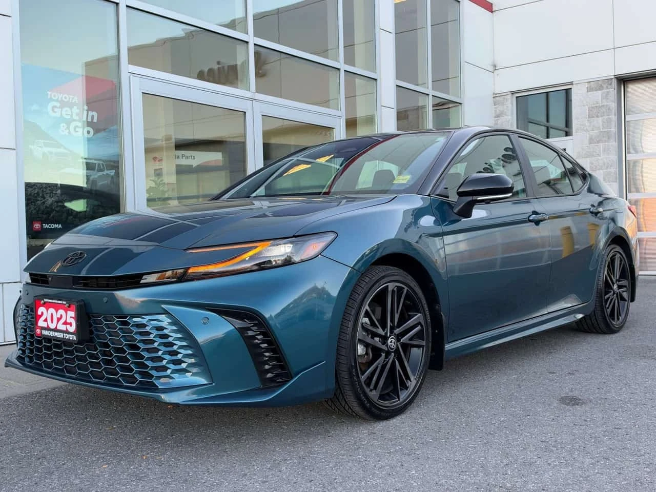 Toyota Camry * 2.5 Hybrid XSE AWD * CARFAX * 