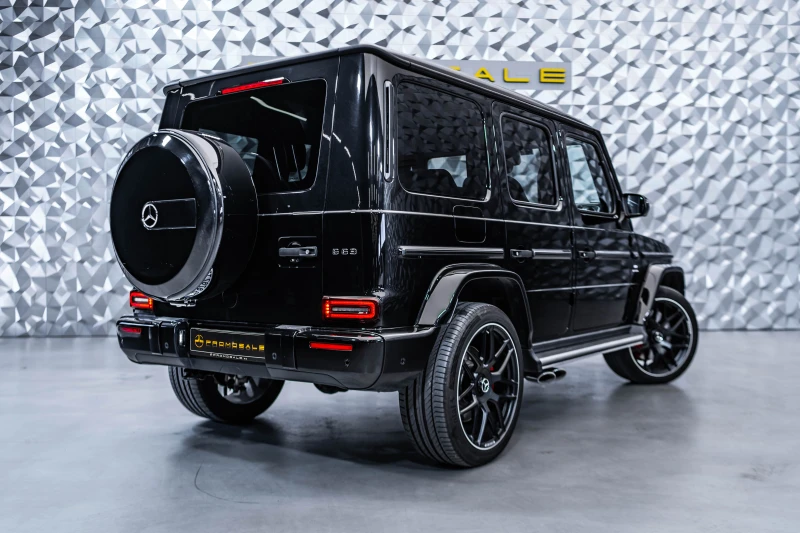 Mercedes-Benz G 63 AMG Carbon* Performance* Exkl* Burmester* Night* OffRo, снимка 4 - Автомобили и джипове - 47608201