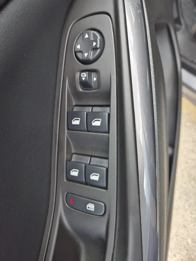 Opel Grandland, снимка 10 - Автомобили и джипове - 51413090