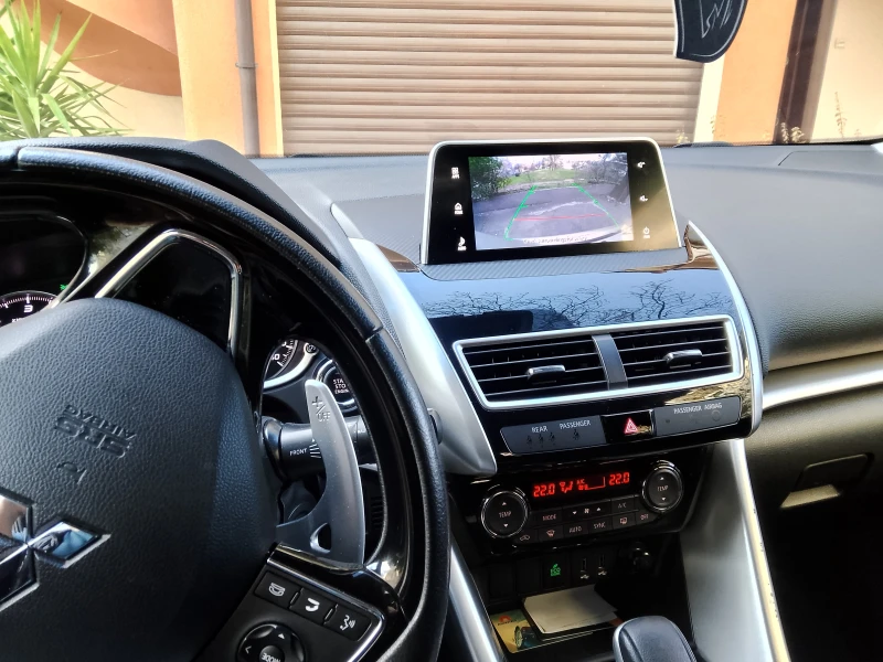 Mitsubishi Eclipse Cross, снимка 8 - Автомобили и джипове - 53064857