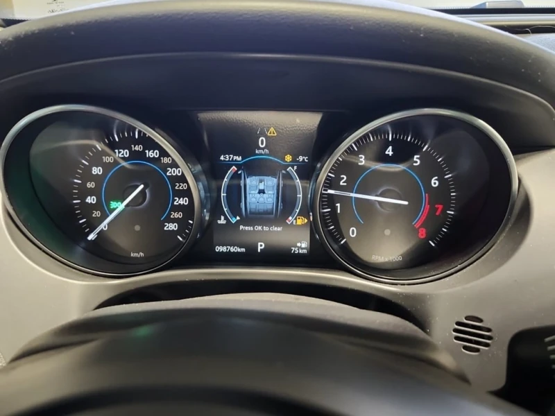 Jaguar F-PACE * PREMIUM * CARFAX * ЦЕНА ДО БГ, снимка 12 - Автомобили и джипове - 53192769