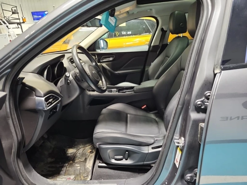 Jaguar F-PACE * PREMIUM * CARFAX * ЦЕНА ДО БГ, снимка 10 - Автомобили и джипове - 53192769