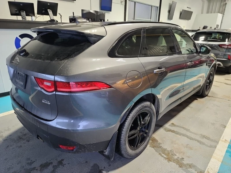 Jaguar F-PACE * PREMIUM * CARFAX * ЦЕНА ДО БГ, снимка 3 - Автомобили и джипове - 53192769