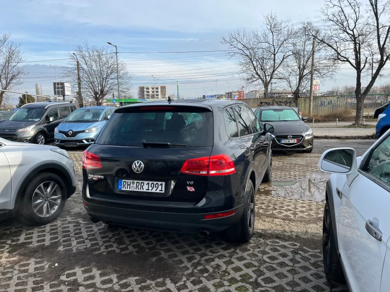 VW Touareg 3.0 TDI SPORT, снимка 2 - Автомобили и джипове - 53264008