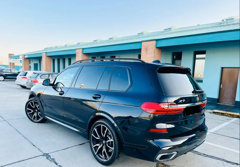 BMW X7 4.0i xDrive M-Pack, снимка 2 - Автомобили и джипове - 53342991