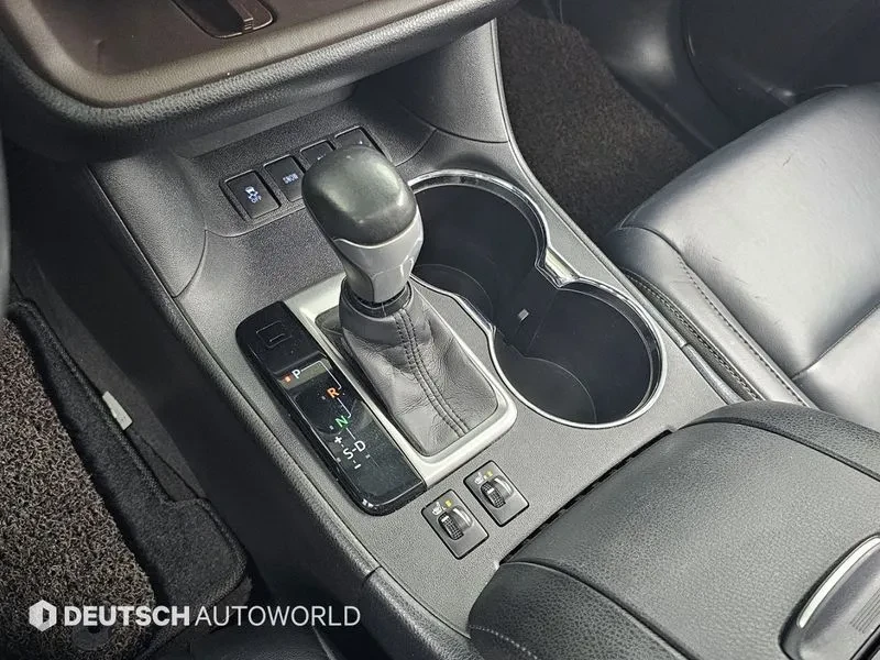 Toyota Highlander LIMITED, снимка 9 - Автомобили и джипове - 56497324