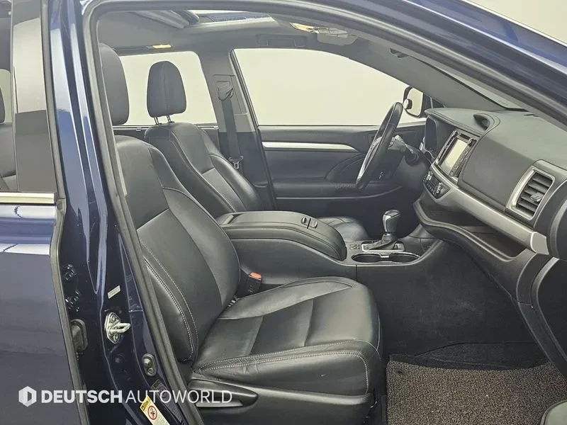 Toyota Highlander LIMITED, снимка 10 - Автомобили и джипове - 56497324