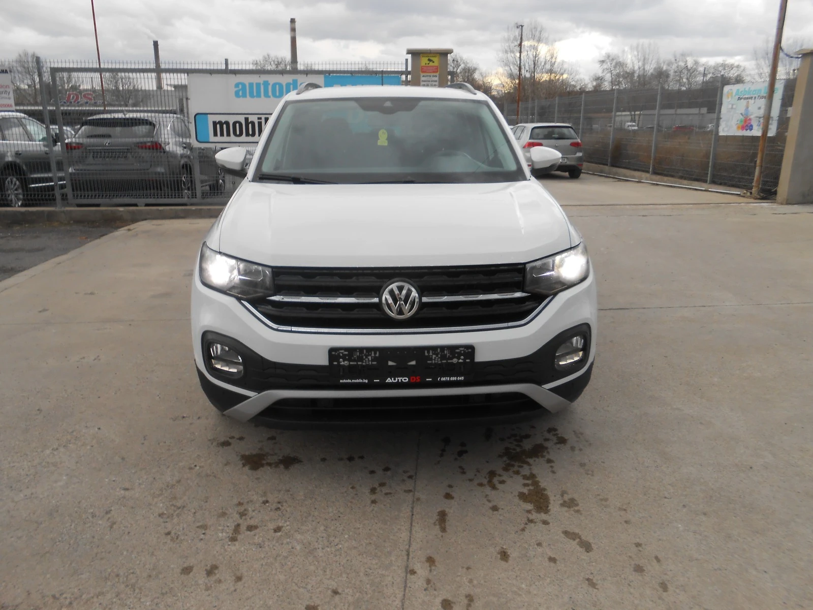 VW T-Cross 1.6Tdi-Euro-6D-Automat - изображение 2