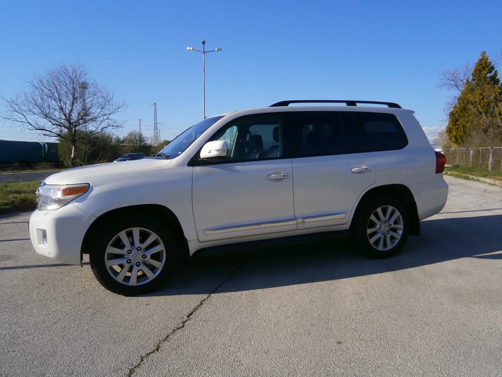 Toyota Land cruiser V8* 200* FULL* 7+ 1*  - изображение 2