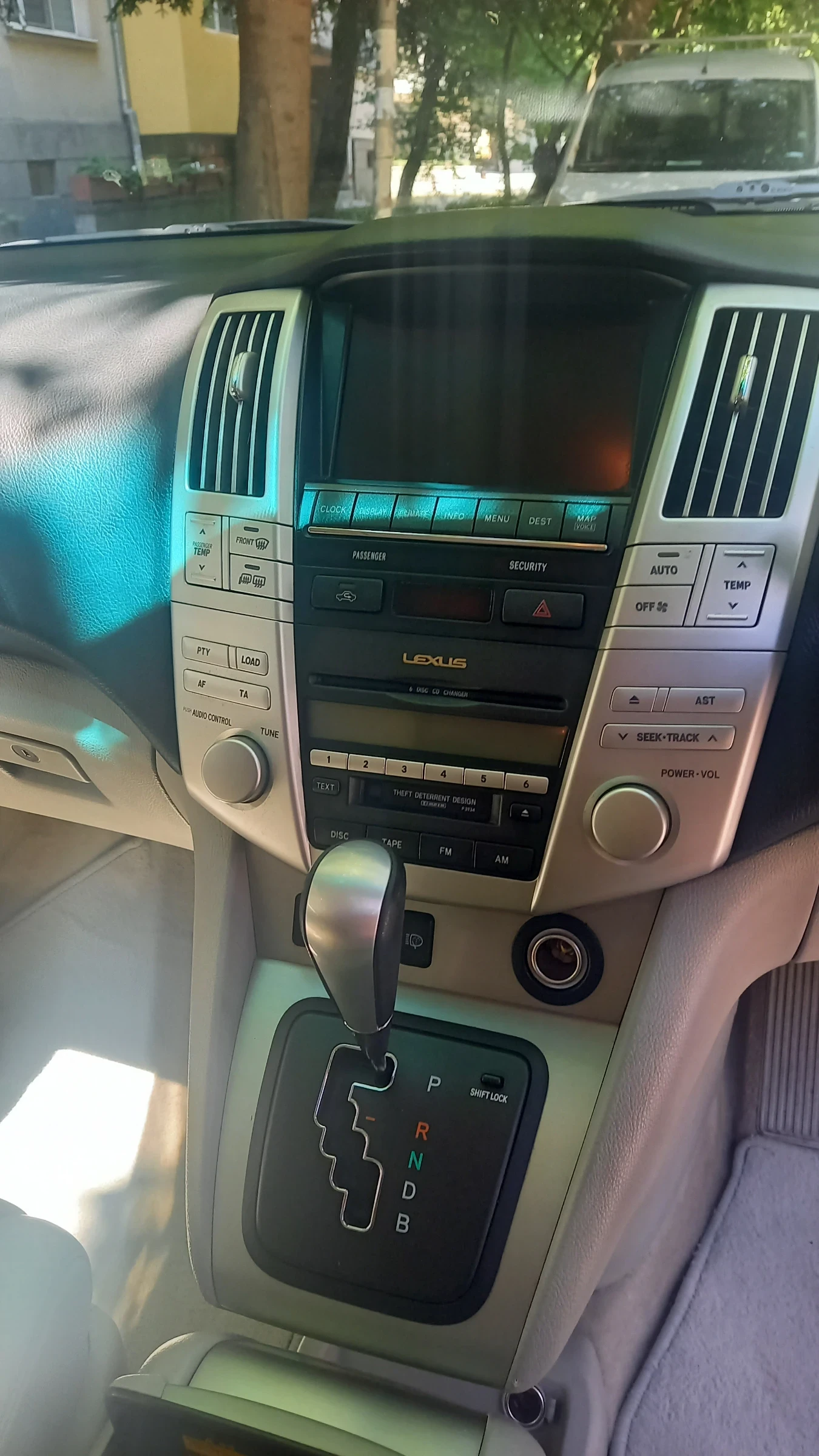 Lexus RX 400h  - изображение 8