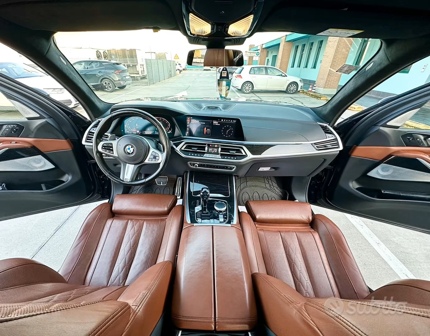 BMW X7 4.0i xDrive M-Pack - изображение 4