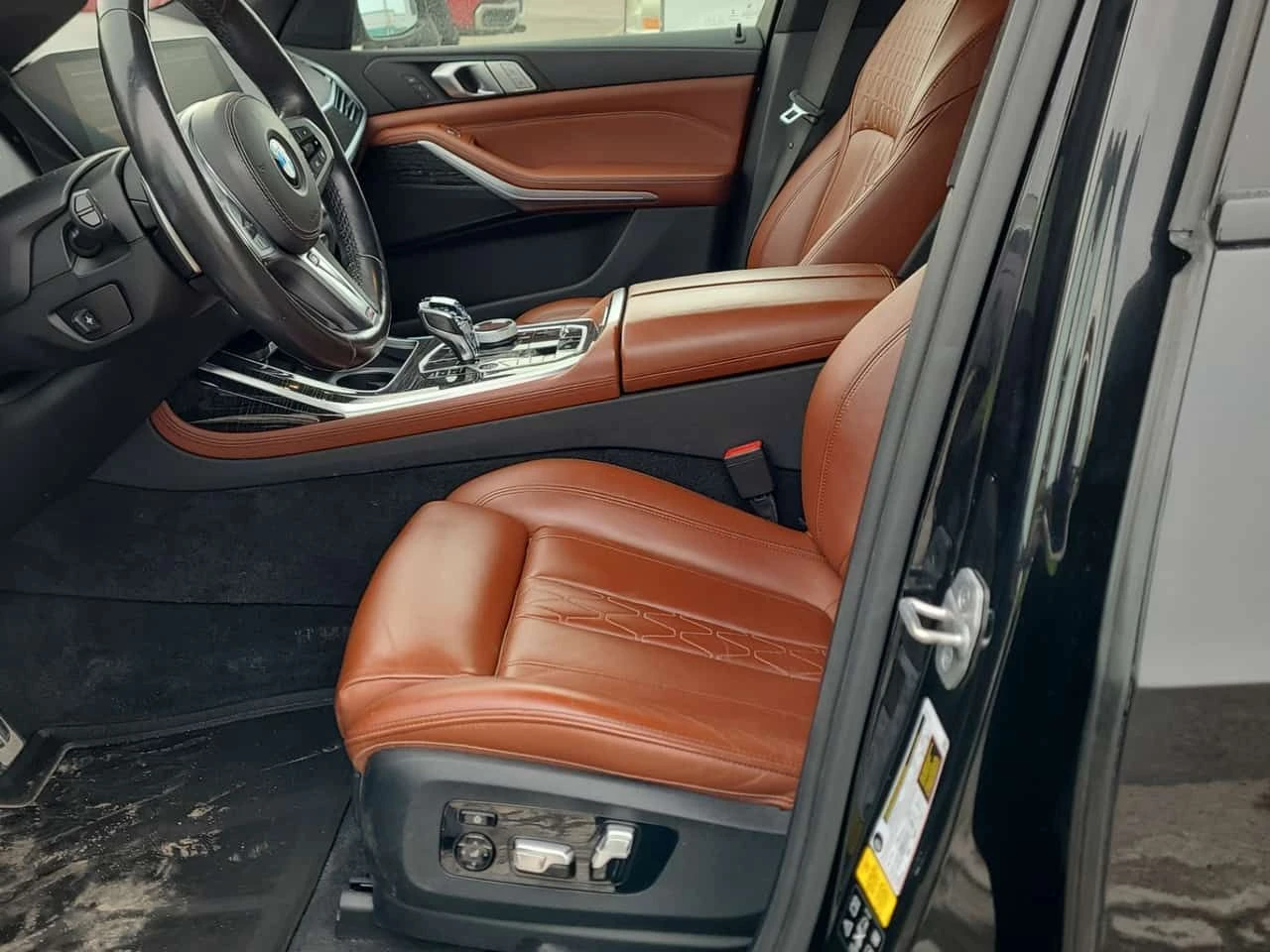 BMW X7 XDRIVE40I * ВТОРИ ГУМИ* ПАНОРАМА* 360 КАМЕРИ - изображение 7