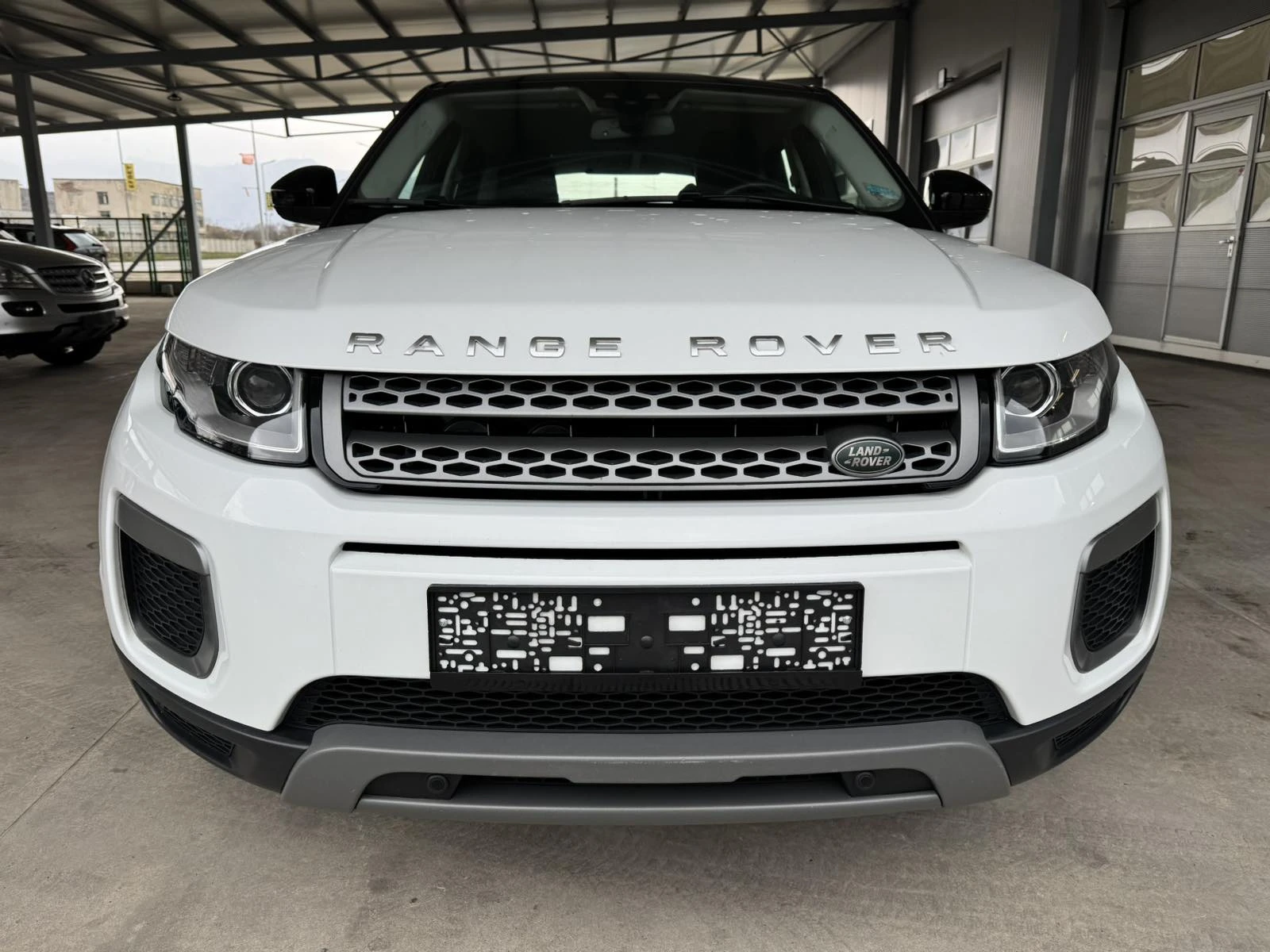 Land Rover Evoque 2.0* 150ps* 6ск* 4x4* 144хл.км.* КОЖА* НАВИ, снимка 8 - Автомобили и джипове - 53926711