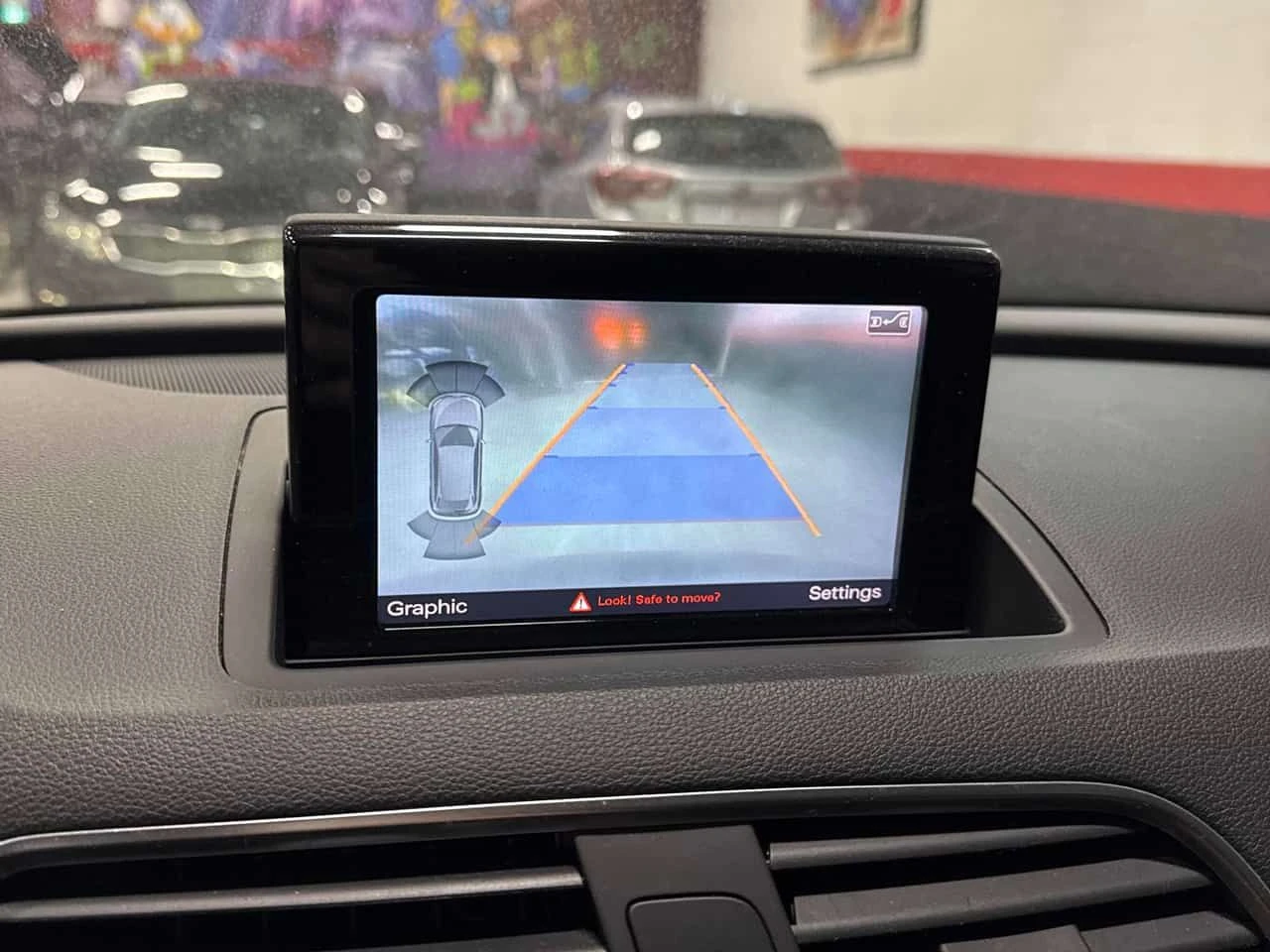 Audi Q3 PROGRESSIV/CARFAX/ПАНОРАМА/ЛИЦЕНЗИРАН ПРОДАВАЧ, снимка 12 - Автомобили и джипове - 54115221