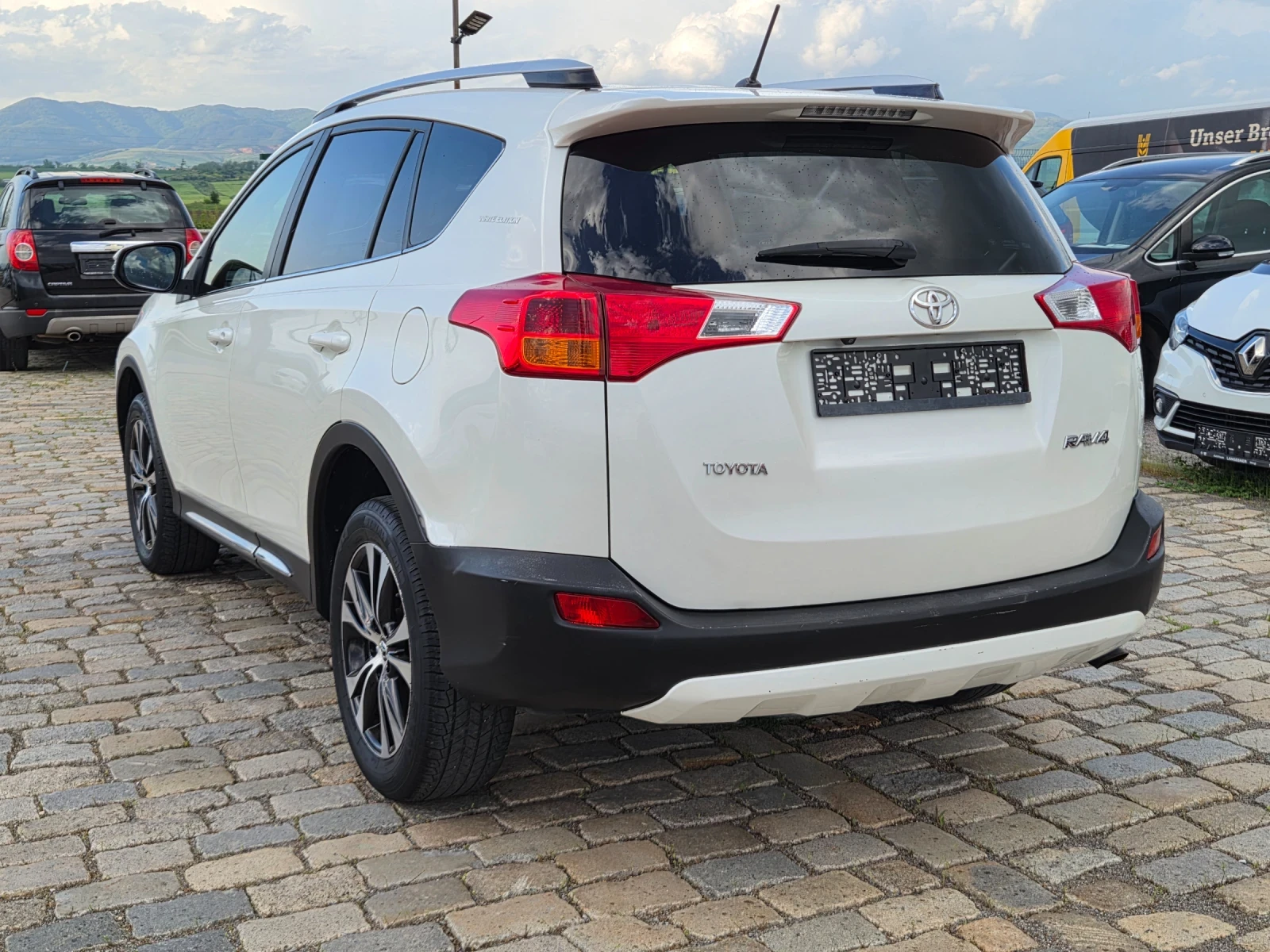 Toyota Rav4 2.0D 124кс 186000km. EURO 5B, снимка 8 - Автомобили и джипове - 54510866