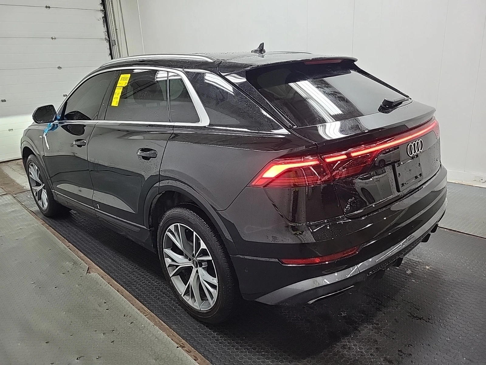 Audi Q8 PROGRESSIV * ДИСТРОНИК * ОБДУХВАНЕ * ПАНОРАМА, снимка 2 - Автомобили и джипове - 54643486