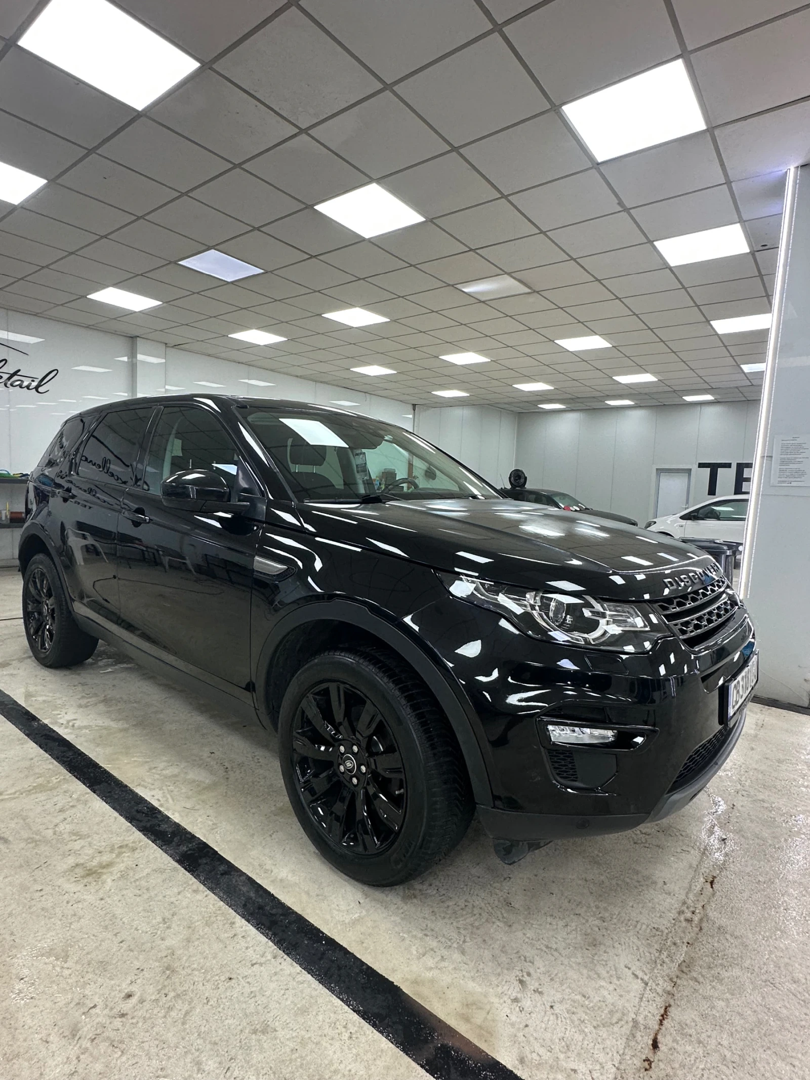 Land Rover Discovery Sport, снимка 4 - Автомобили и джипове - 55627431