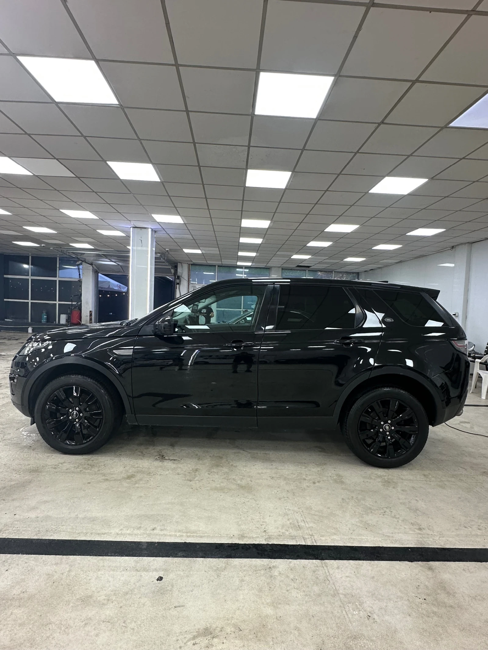 Land Rover Discovery Sport, снимка 5 - Автомобили и джипове - 55627431