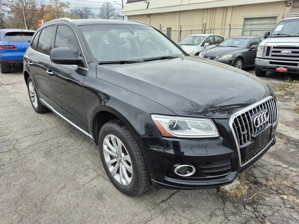Audi Q5 Premium Plus * Панорама * АвтоКредит (ЦЕНА ДО БГ), снимка 3 - Автомобили и джипове - 56186777