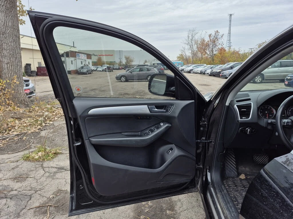 Audi Q5 Premium Plus * Панорама * АвтоКредит (ЦЕНА ДО БГ), снимка 11 - Автомобили и джипове - 56186777