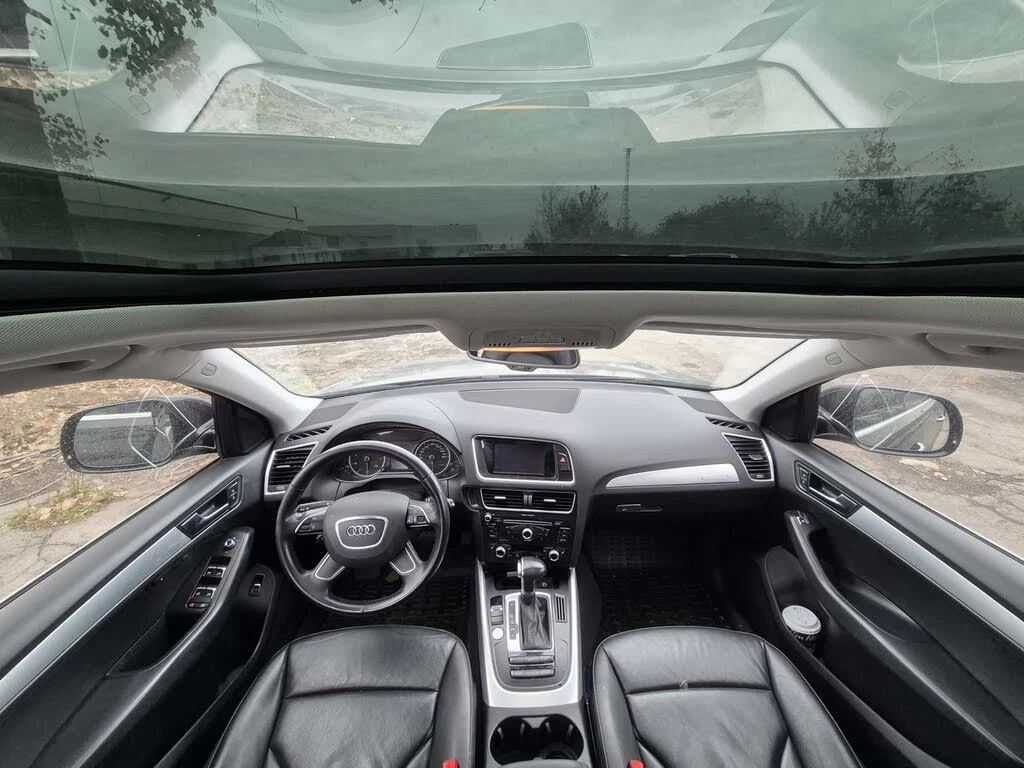 Audi Q5 Premium Plus * Панорама * АвтоКредит (ЦЕНА ДО БГ), снимка 15 - Автомобили и джипове - 56186777