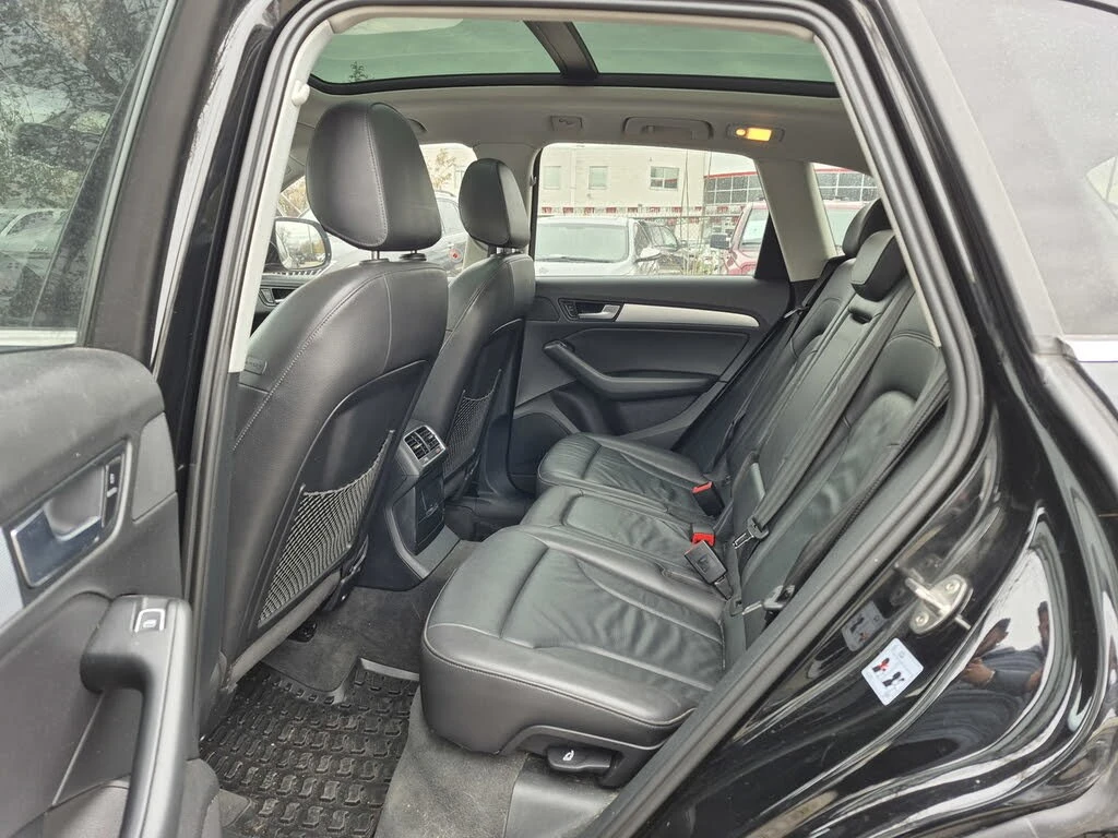 Audi Q5 Premium Plus * Панорама * АвтоКредит (ЦЕНА ДО БГ), снимка 17 - Автомобили и джипове - 56186777