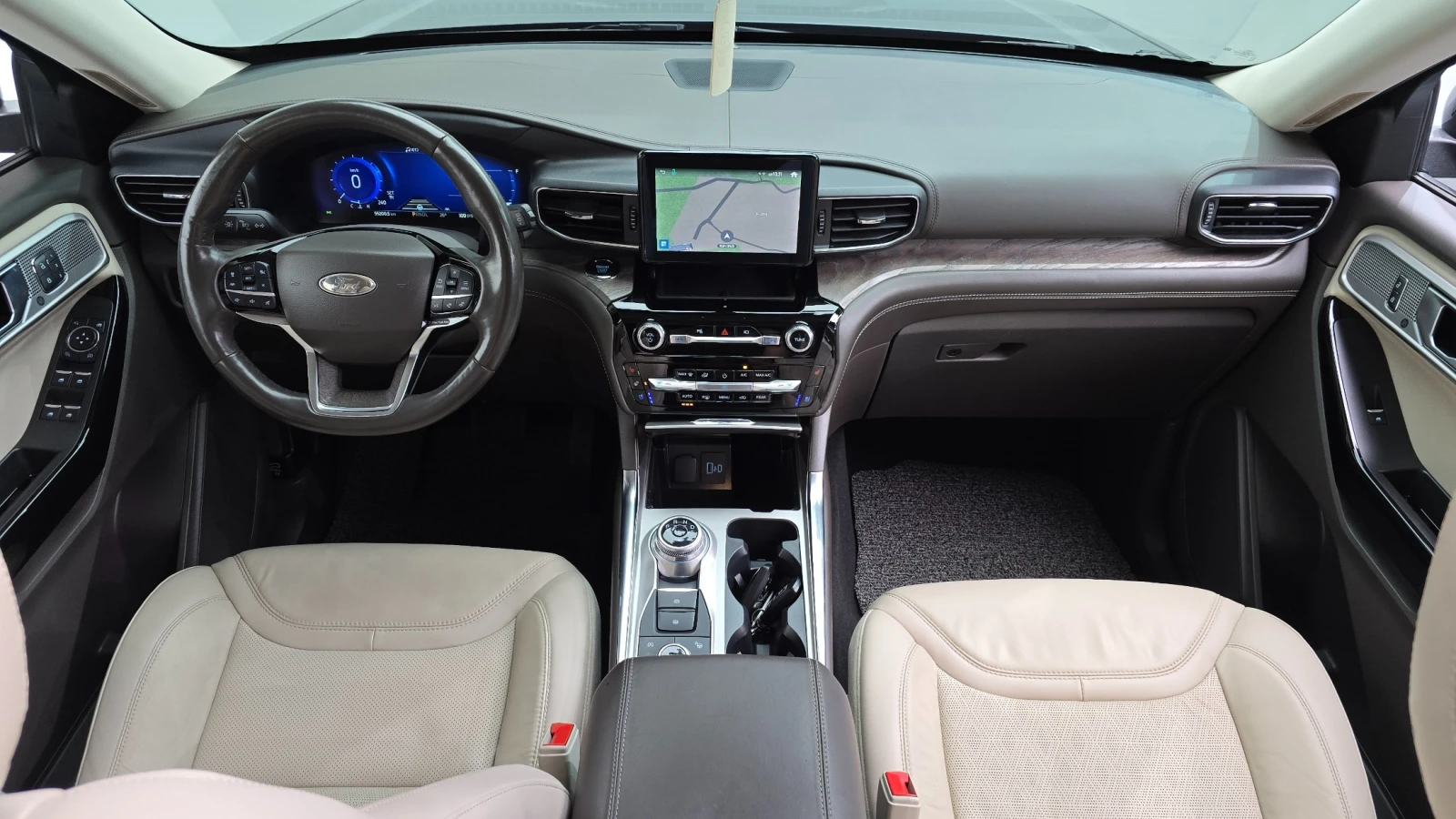 Ford Explorer 3.0 PLATINUM 4X4 * ������ ����* FULL MAX | Mobile.bg � ����������� 9