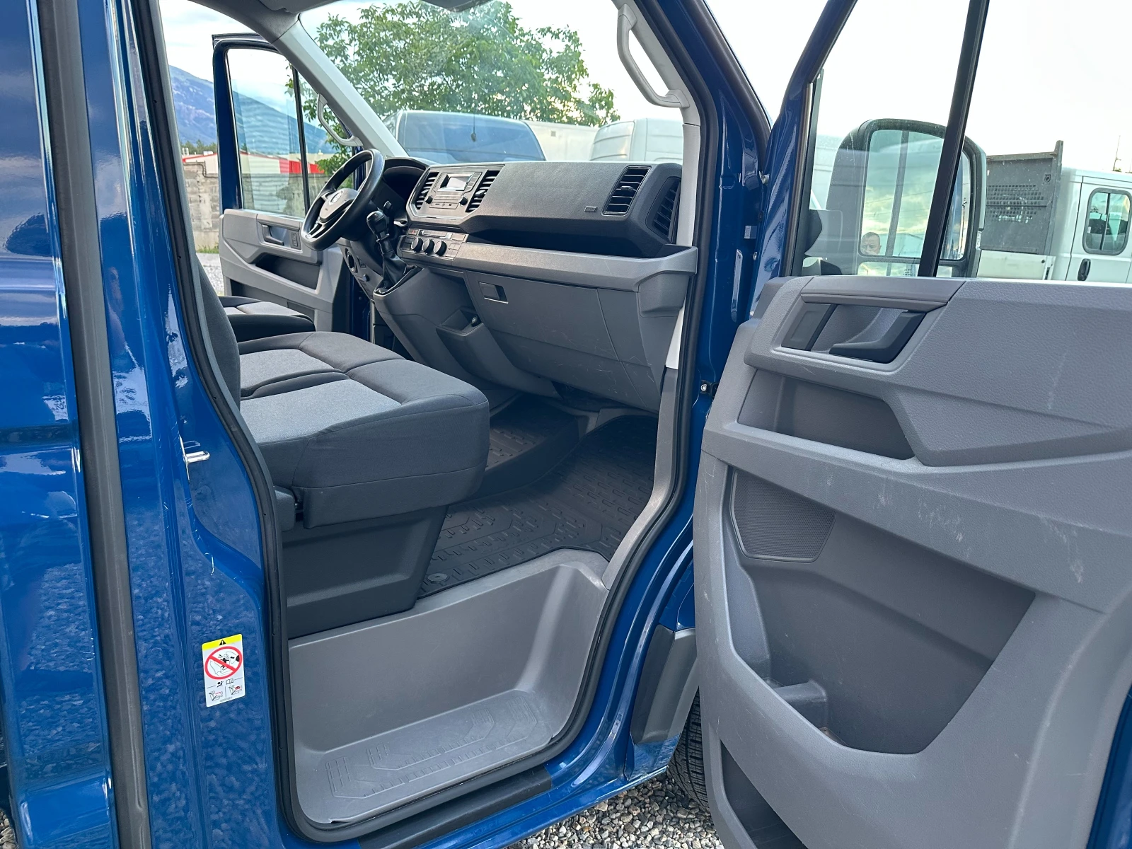 VW Crafter klimatronik/full, снимка 7 - Бусове и автобуси - 54922560