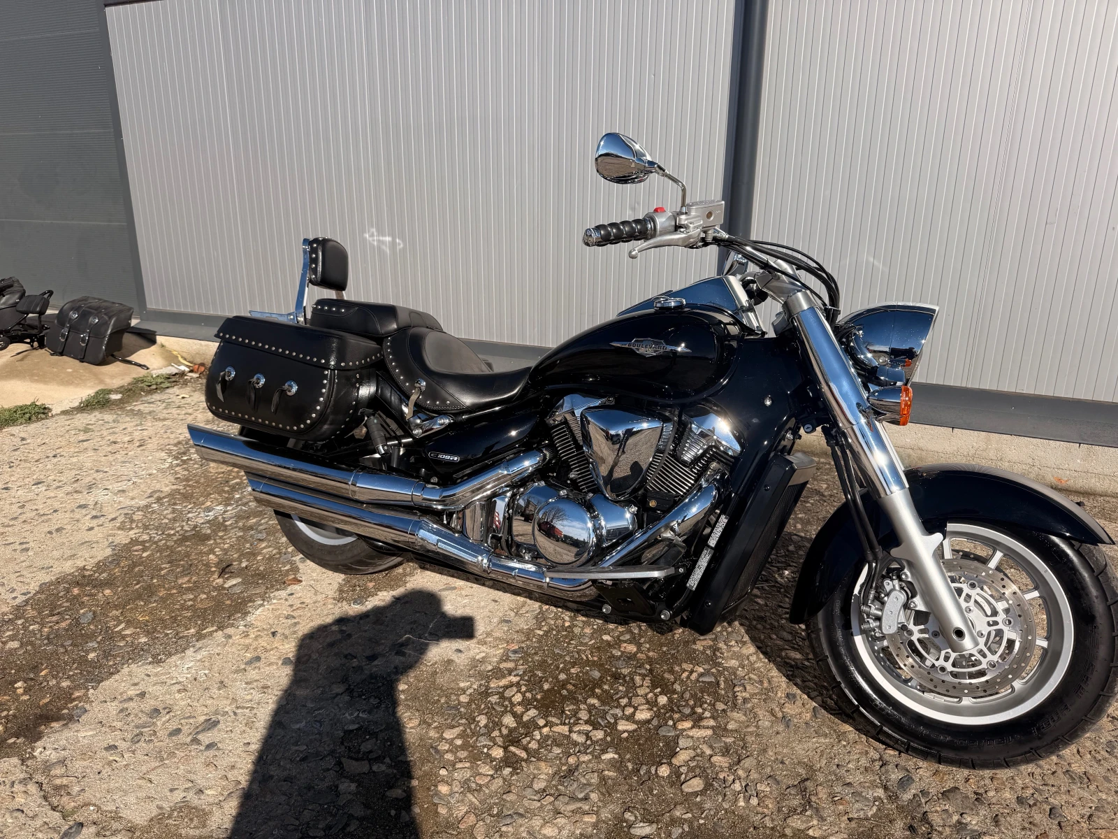 Suzuki Boulevard C 109 R - изображение 2