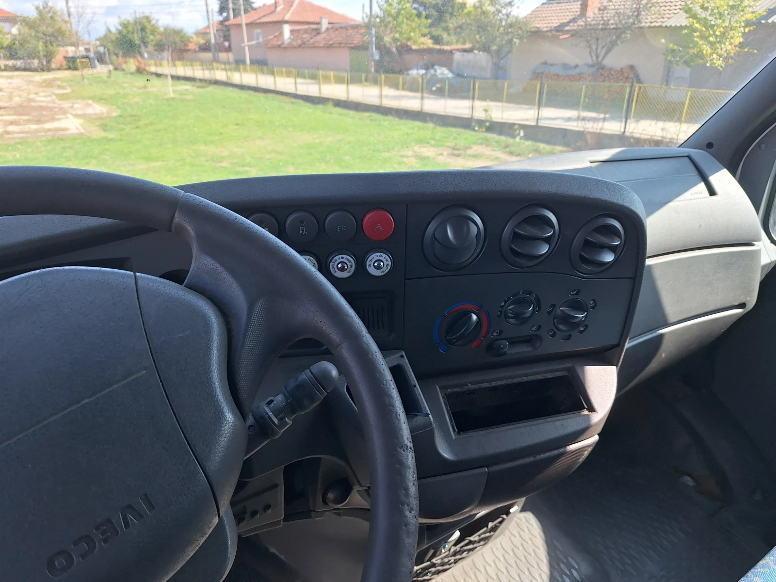  Iveco    | Mobile.bg   12