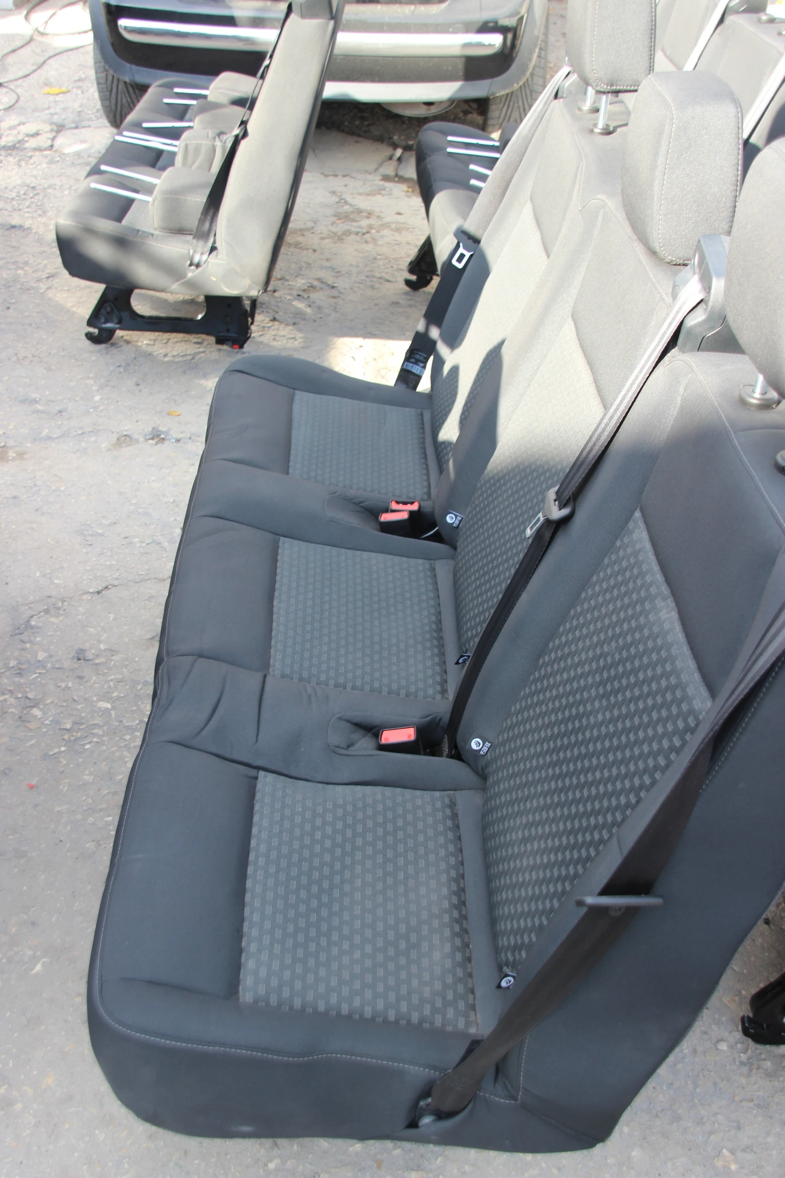      2022 .  8   24   | Mobile.bg   4