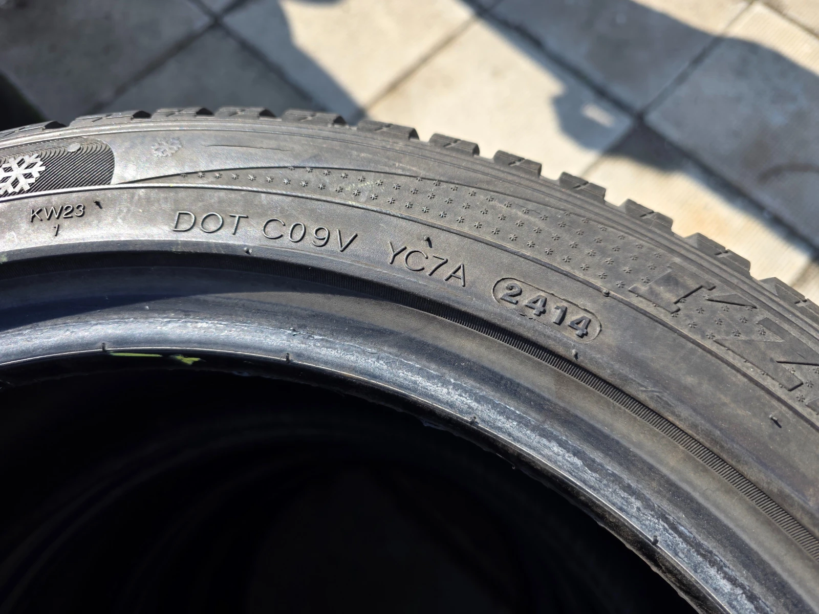 Гуми Зимни 195/50R16, снимка 7 - Гуми и джанти - 54734887