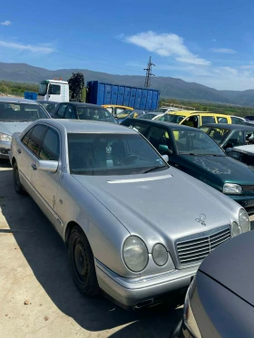 Mercedes-Benz E 200, снимка 1