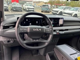 Kia EV9 Land w/Premium Package AWD| MERIDIAN| ОБДУХ | Auto.bg — изображение 14