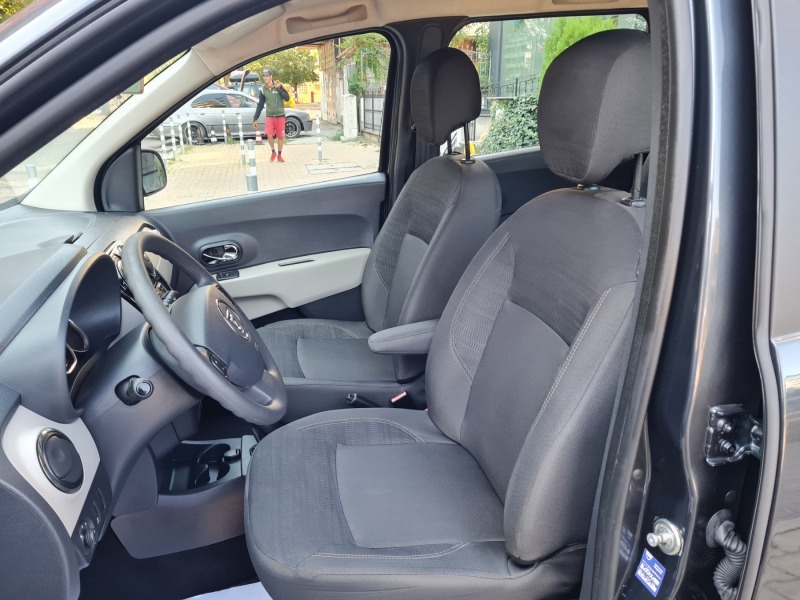 Dacia Lodgy 1.2i 7 м., ЕВРО 6B, 122448 км., снимка 13 - Автомобили и джипове - 46596701