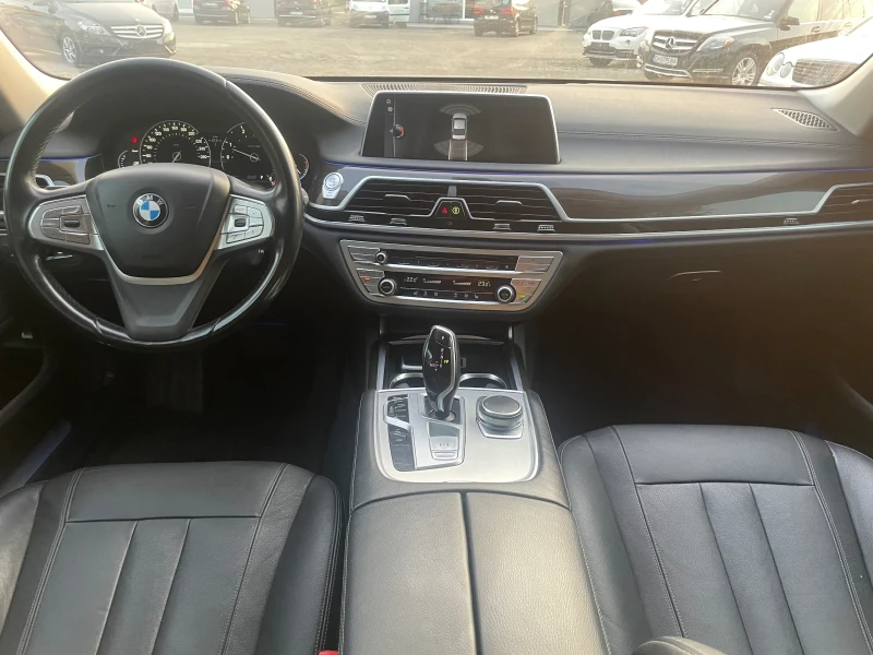 BMW 730 xDrive/Diesel , снимка 14 - Автомобили и джипове - 47133846