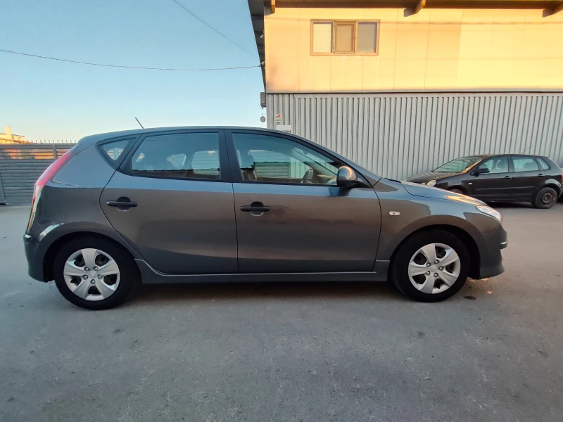 Hyundai I30 1.4i 110 Euro5, снимка 4 - Автомобили и джипове - 47636588