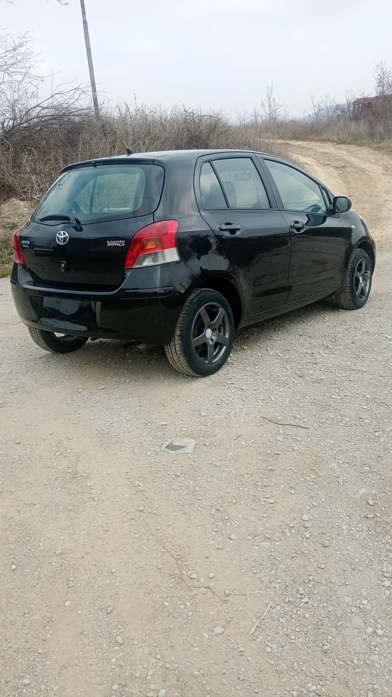 Toyota Yaris Климатик/парктроник , снимка 5 - Автомобили и джипове - 47902964