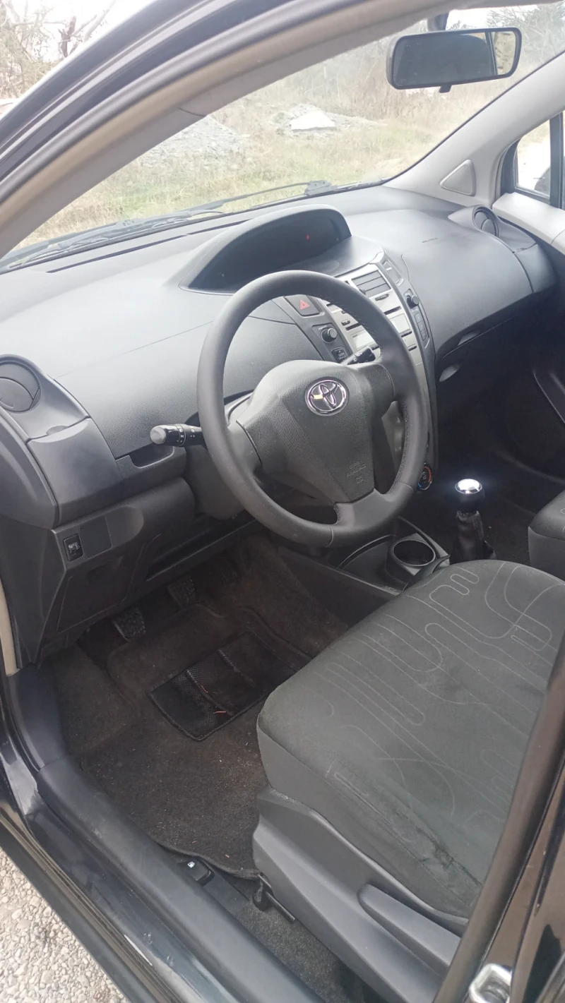 Toyota Yaris Климатик/парктроник , снимка 7 - Автомобили и джипове - 47902964