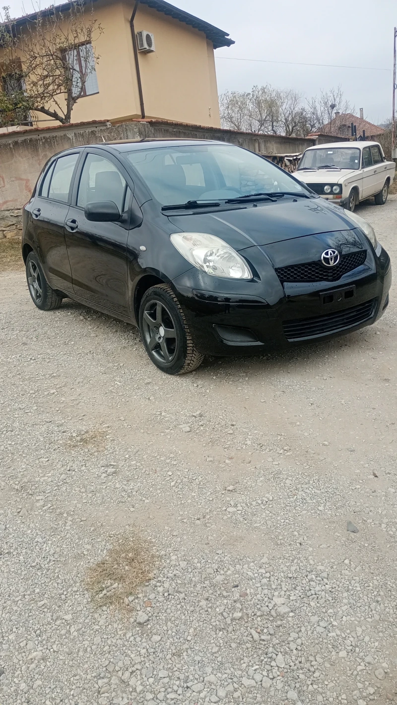 Toyota Yaris Климатик/парктроник , снимка 4 - Автомобили и джипове - 47902964