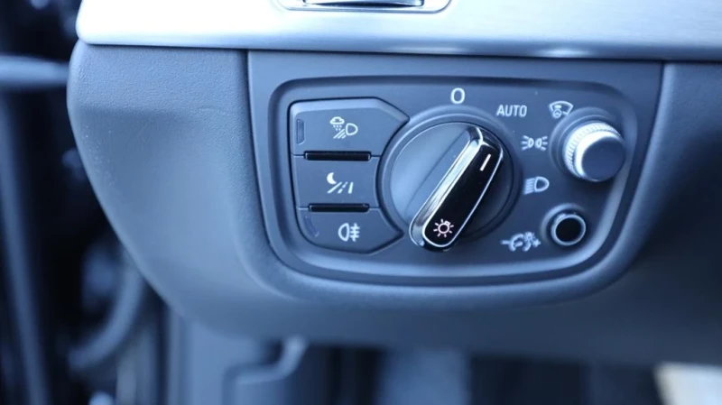 Audi A8 L 2-ри собственик 3хТВ B&O, снимка 14 - Автомобили и джипове - 52555637