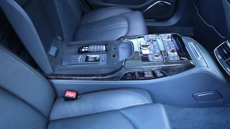 Audi A8 L 2-ри собственик 3хТВ B&O, снимка 7 - Автомобили и джипове - 52555637