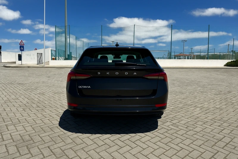 Skoda Octavia, снимка 2 - Автомобили и джипове - 51725399