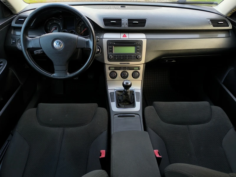 VW Passat -1.9TDI-105кс-(BKC)-КЛИМАТРОНИК-, снимка 13 - Автомобили и джипове - 52295059