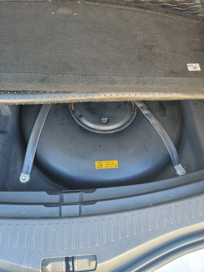 Renault Megane 1, 6 SCe LPG, снимка 8 - Автомобили и джипове - 53024691