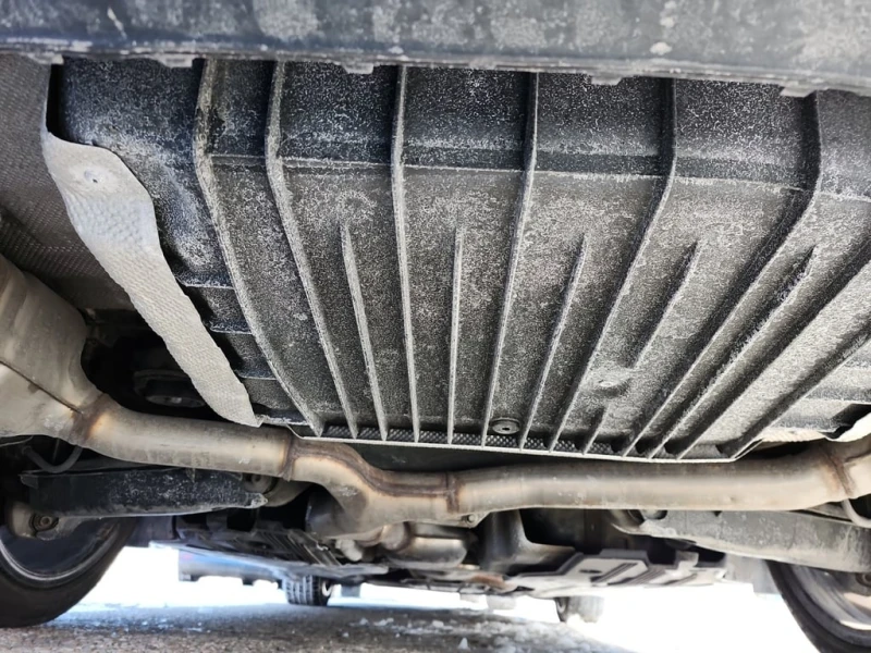 Mercedes-Benz C 300 4 MATIC / PANORAMA / CARFAX, снимка 14 - Автомобили и джипове - 53354812