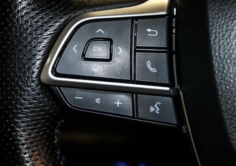 Toyota Sienna Hybrid Limited * * AWD * * 7 Места * * Carfax * * , снимка 7 - Автомобили и джипове - 53578312